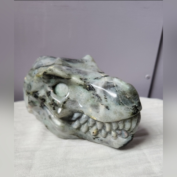 LARGE LABRADORITE DINOSAUR CRYSTAL SKULL - Picture 2 of 6